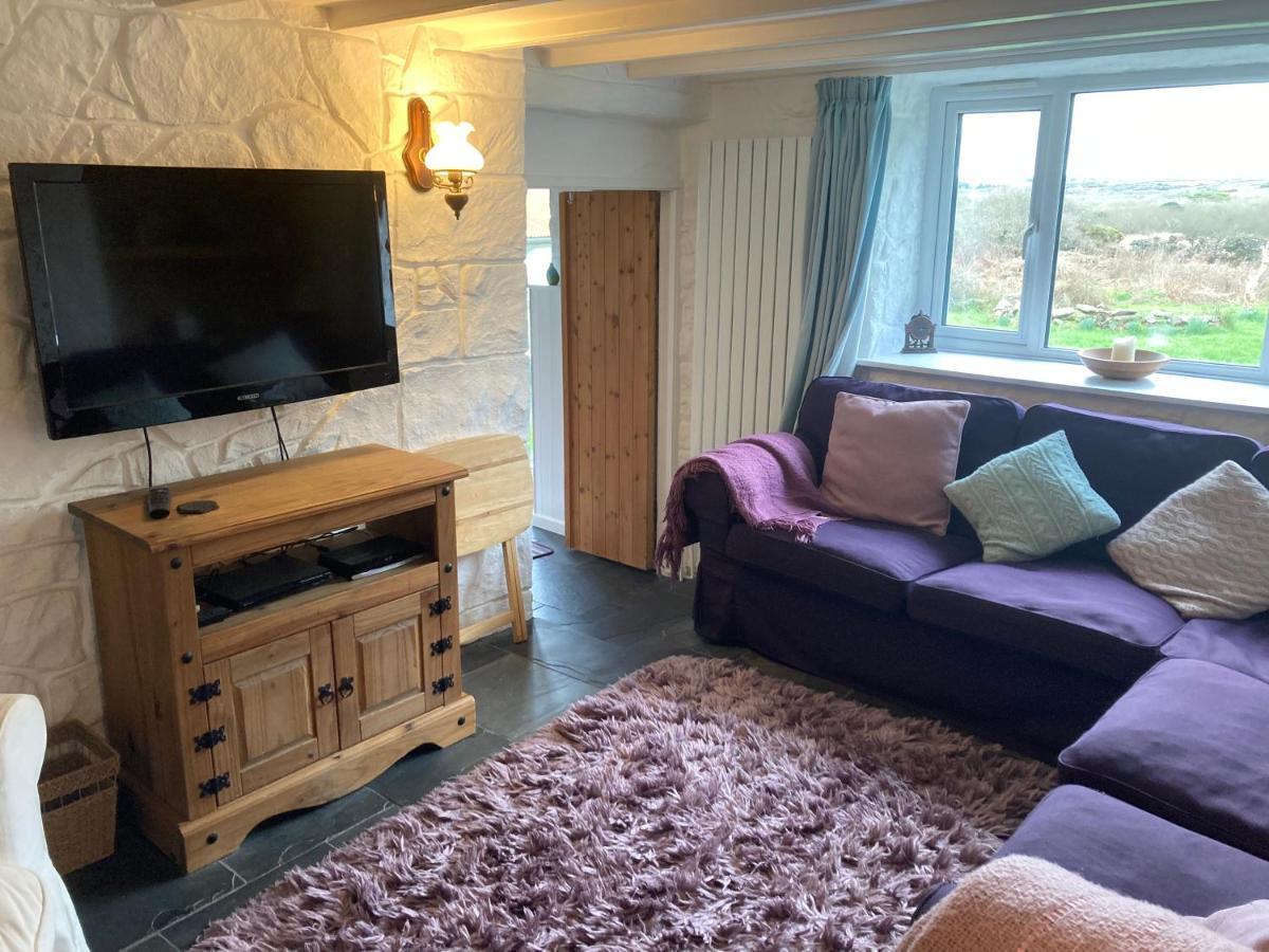 هيلستون Higher Trenear Farm B&B المظهر الخارجي الصورة