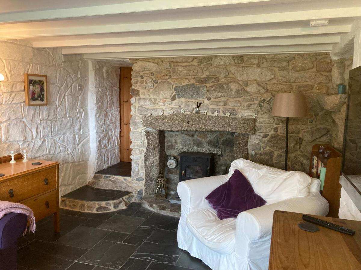 هيلستون Higher Trenear Farm B&B المظهر الخارجي الصورة